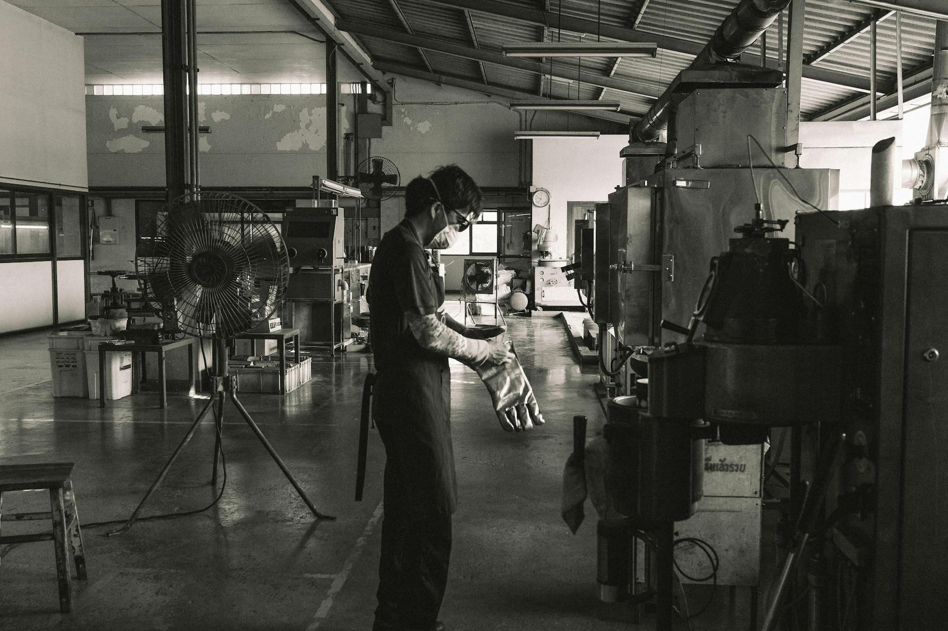 No Weekends, No Vacation, No Breaks: How American Workers Fought for the 40-Hour Week — and What Came Next