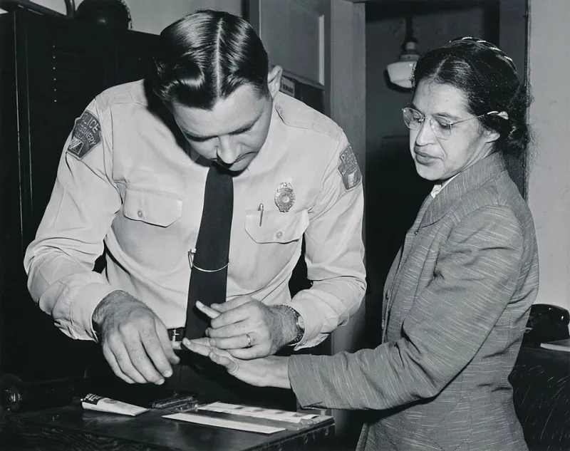 Dressed to Leave the House: When Americans Treated Every Errand Like a Red Carpet Event